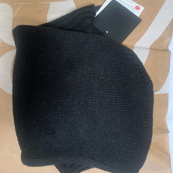 Zara Knit Wool Blend Knit Hood - Picture 2 of 3